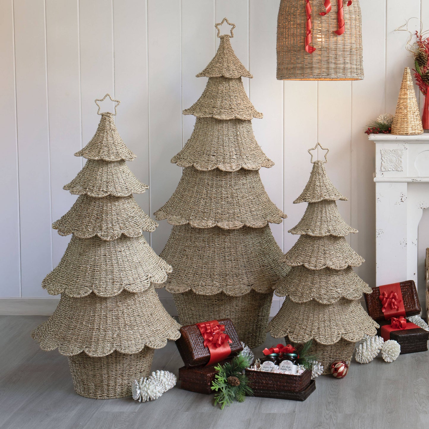 Medium Sea Grass Christmas Tree