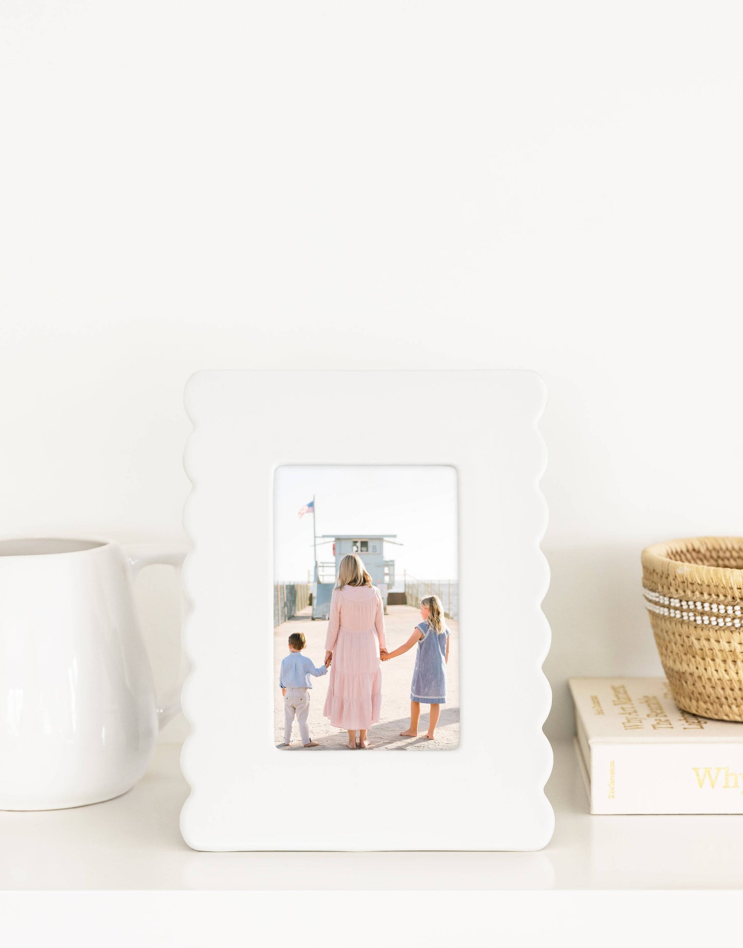 Salt Air Scallop Frame