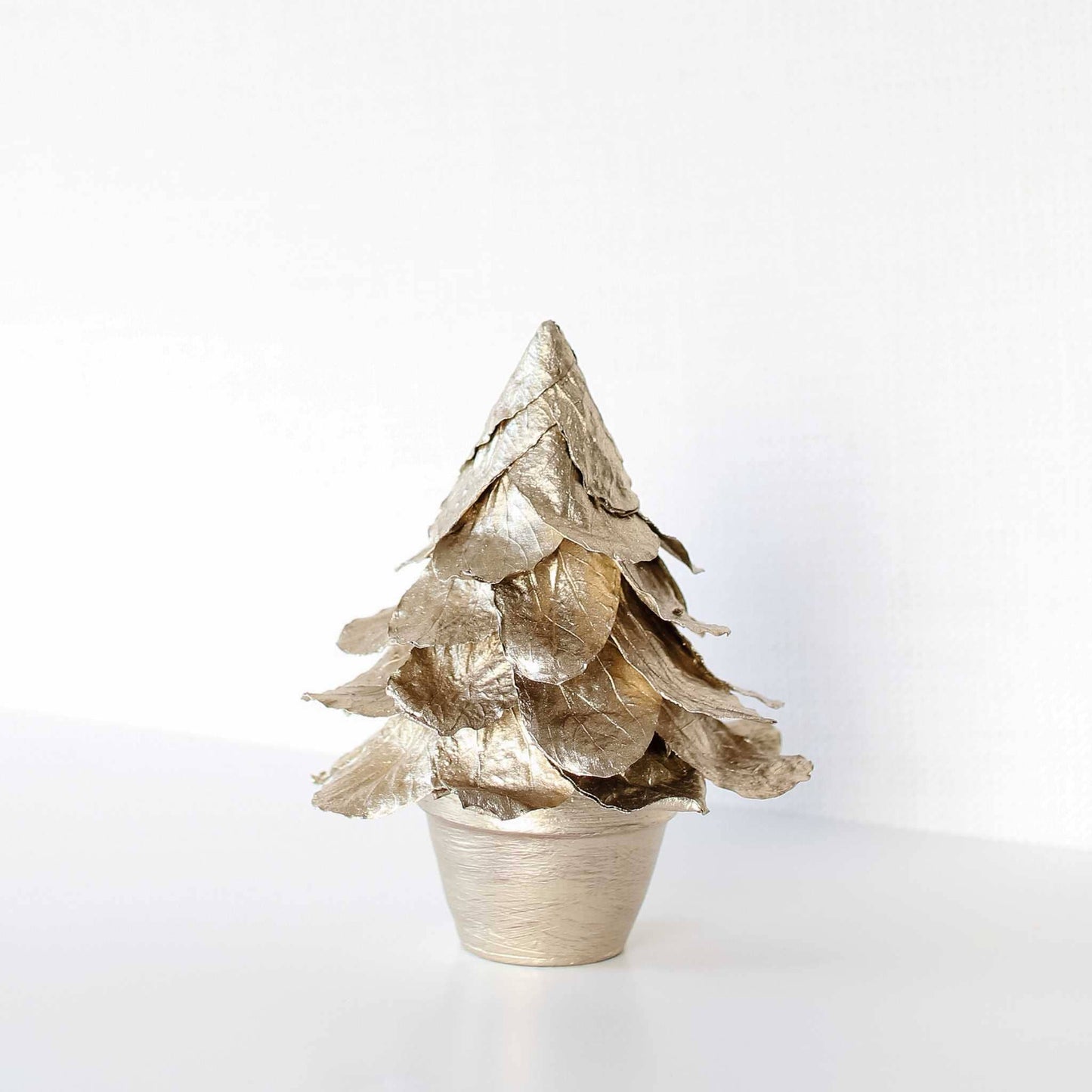 Potted Butterfly Leaf Cone Tree (Soft Gold)