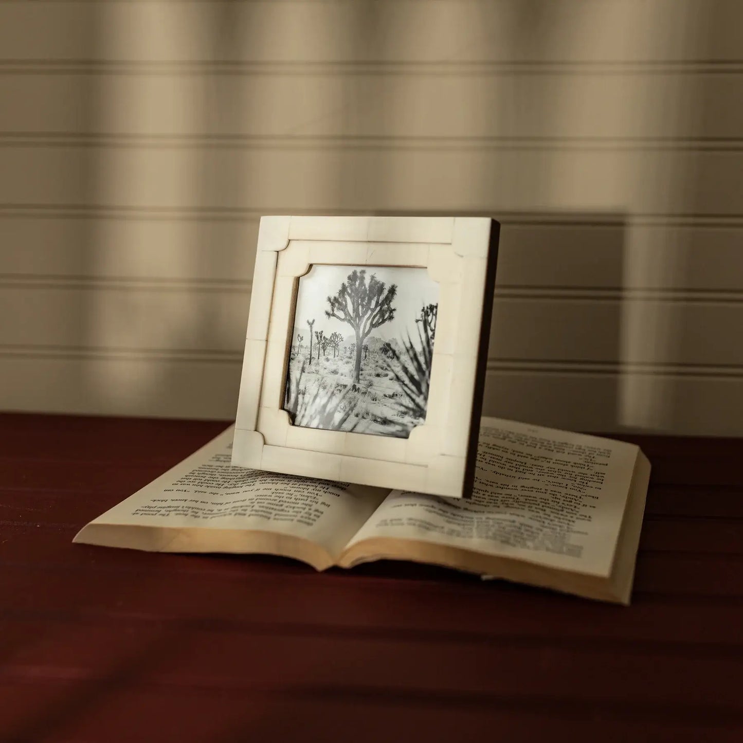 Summer Place Photo Frame