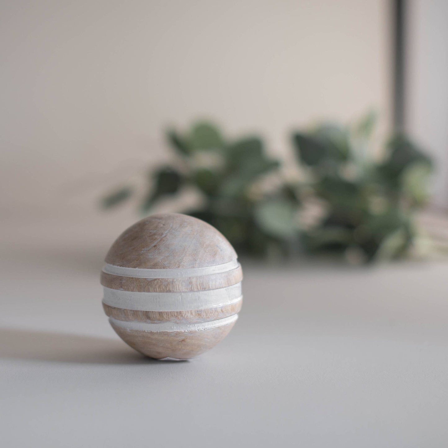 Wood & White Deco Ball