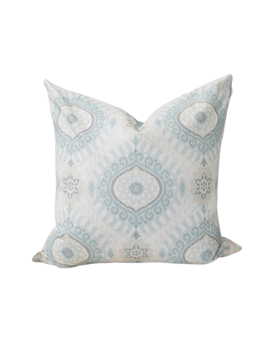 Ocean Eyes Pillow Cover