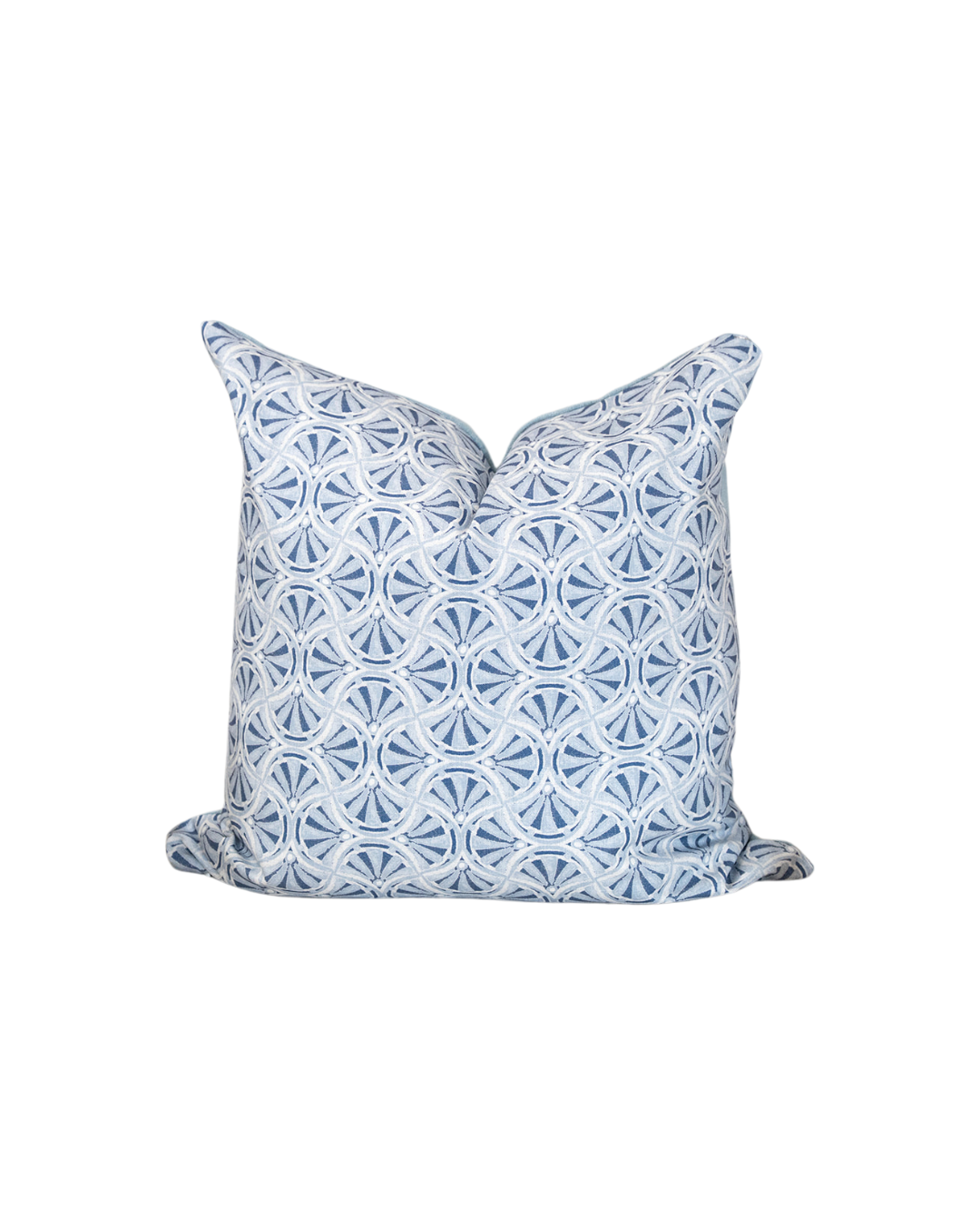 Scallop on the Bay Pillow Cover