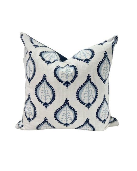 Indigo & White Coastal Scallop Pillow Cover