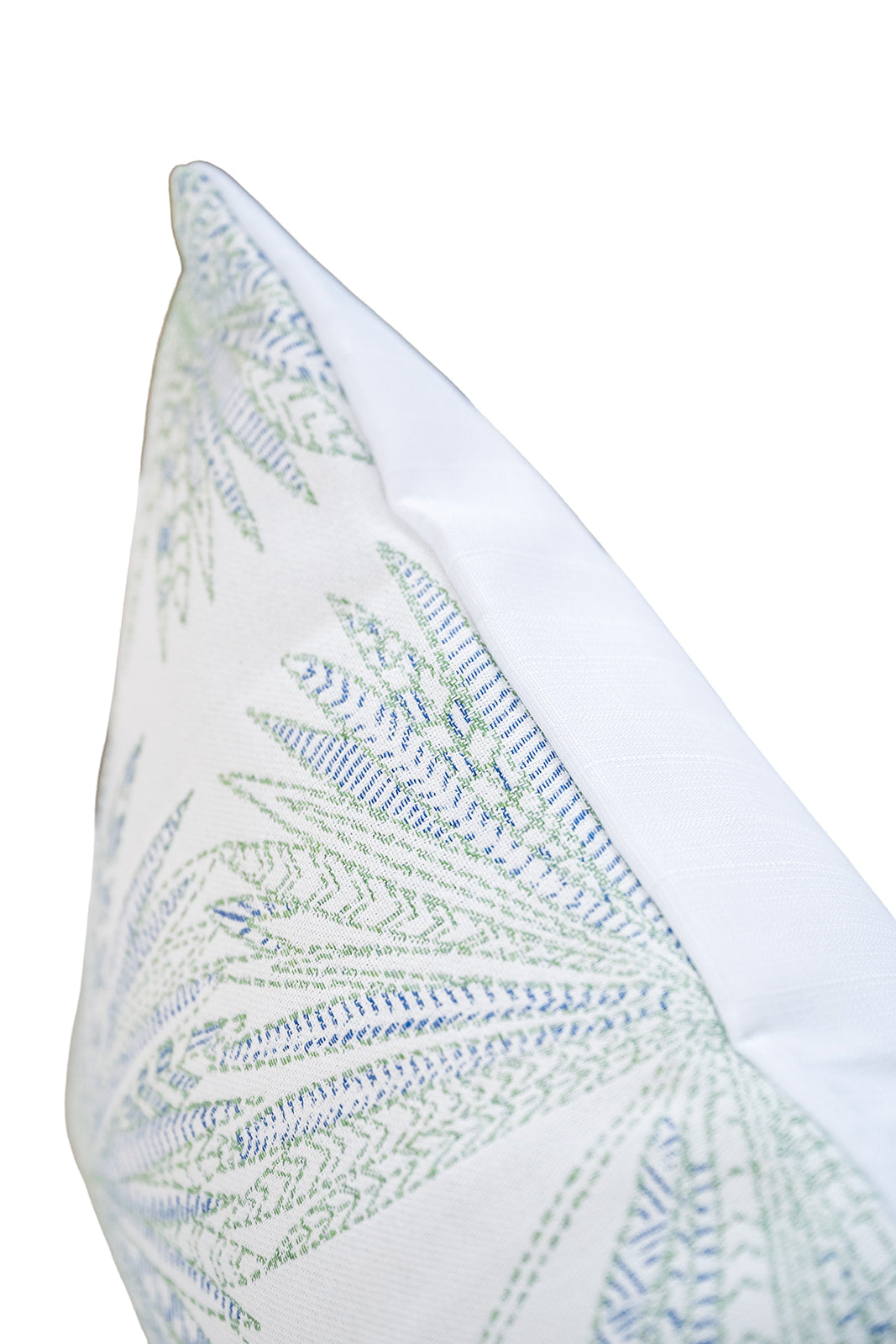 Coastal Clink Indoor/Outdoor Pillow Cover